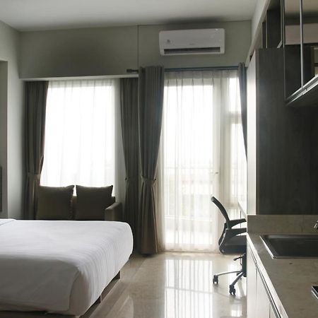 Graha Makara Suite Hotel & Residence Cikarang Exterior foto